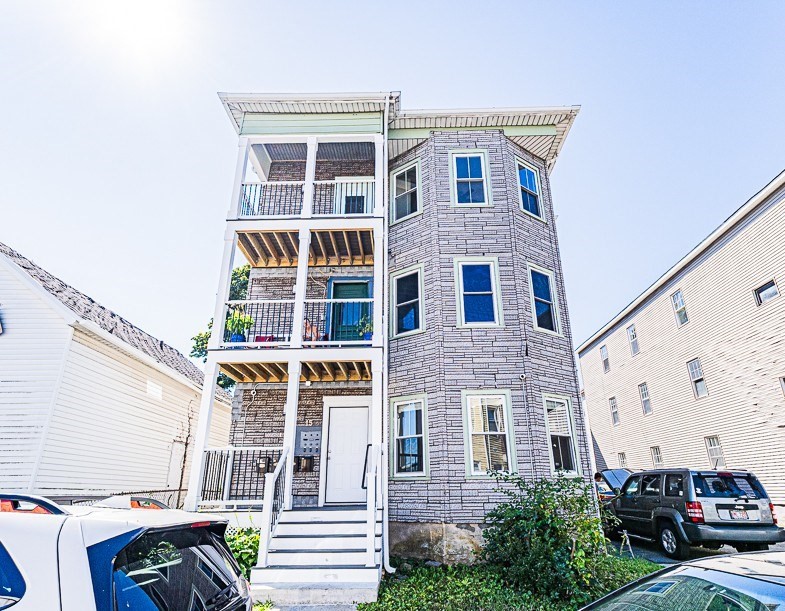 15 Sigel St, Worcester, MA 01610