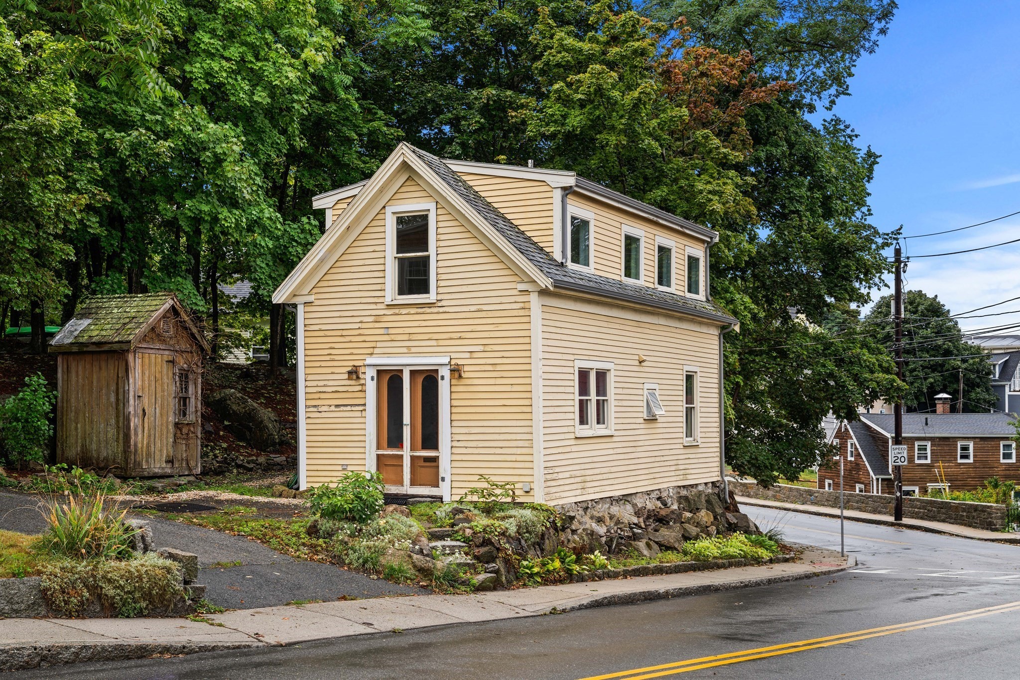 1105 Washington, Gloucester, MA 01930