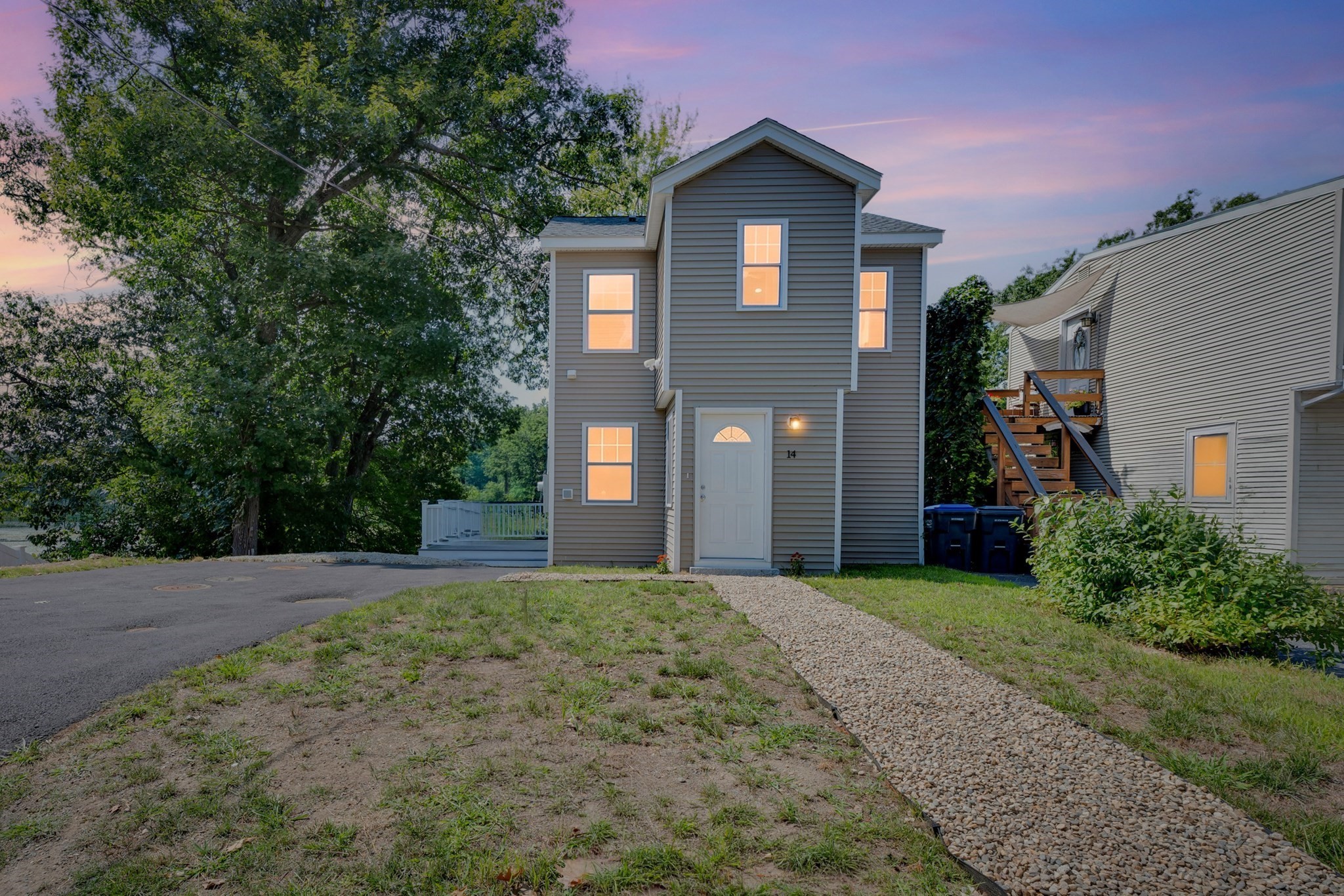 14 Hillside Rd, Northborough, MA 01532