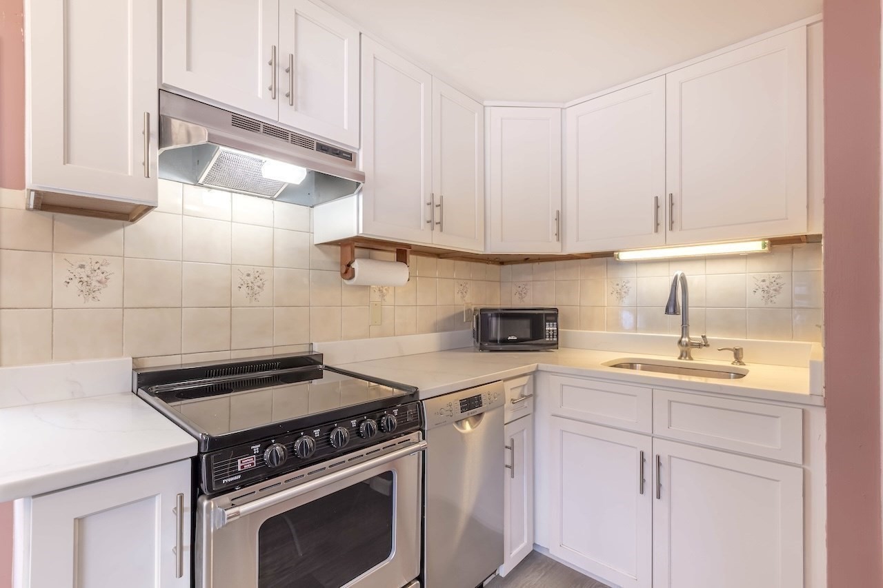 16 Richardson St Unit C, Wakefield, MA 01880 - Image 14