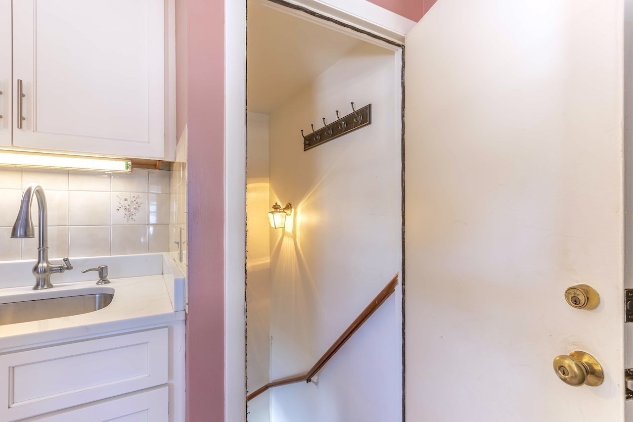 16 Richardson St Unit C, Wakefield, MA 01880 - Image 16