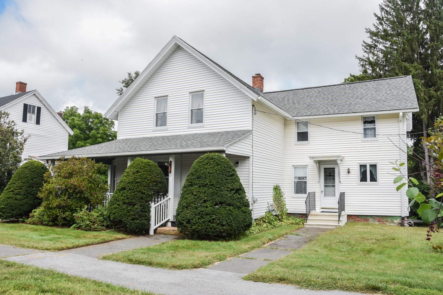 69 W Main St, West Brookfield, MA 01585