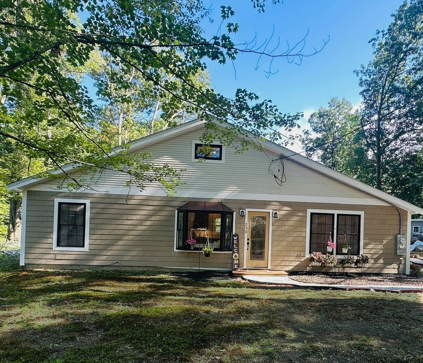 230 S Row Rd, Lunenburg, MA 01462