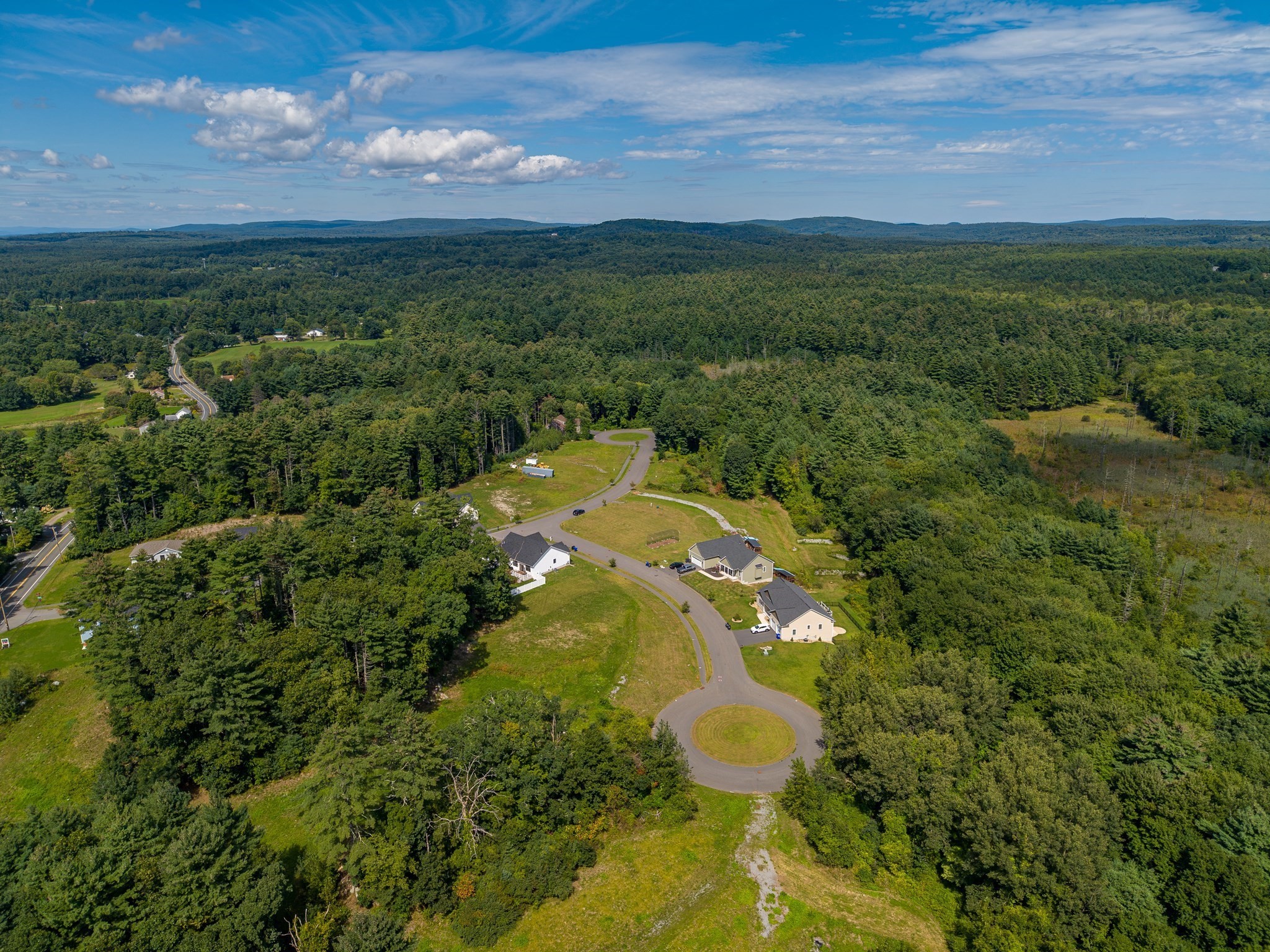 5 Sunny Crest, Belchertown, MA 01007