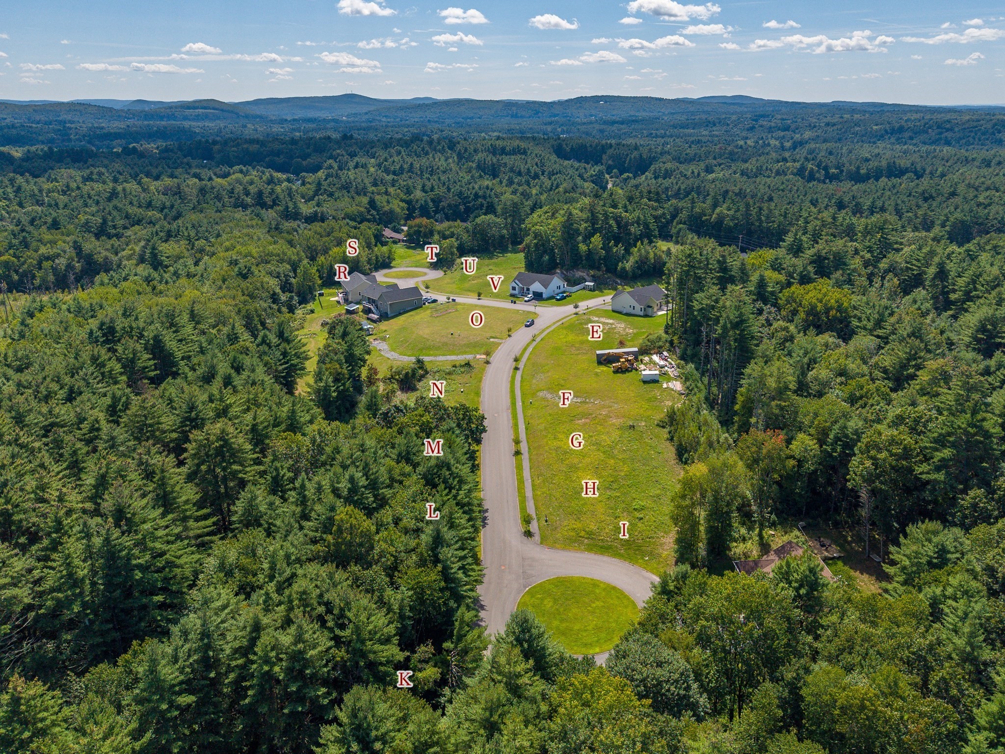  High Bluff Rd, Belchertown, MA 01007