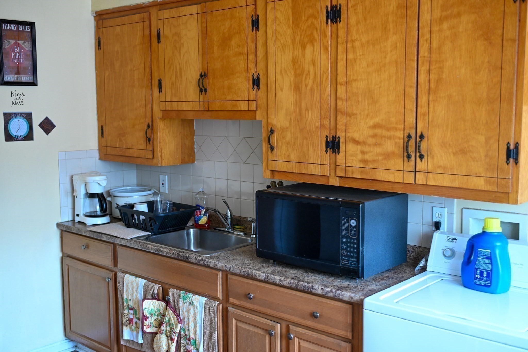 781 Lawrence St, Lowell, MA 01852 - Image 18
