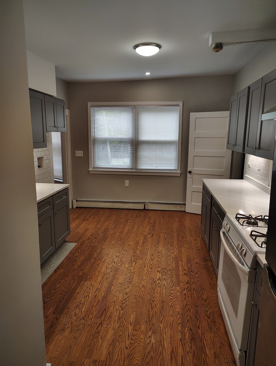 781 Lawrence St, Lowell, MA 01852 - Image 6