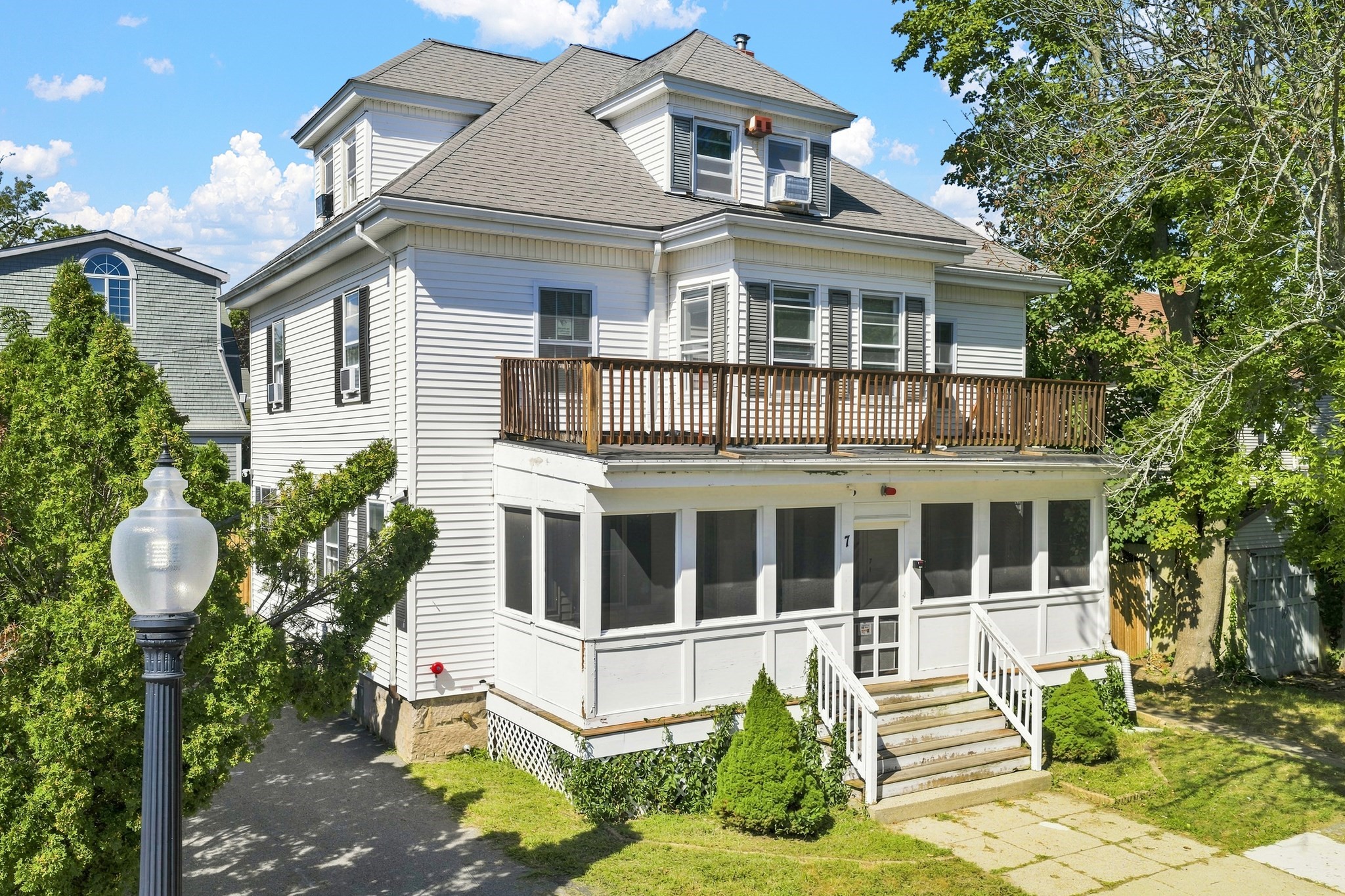 7 Plymouth St, New Bedford, MA 02740