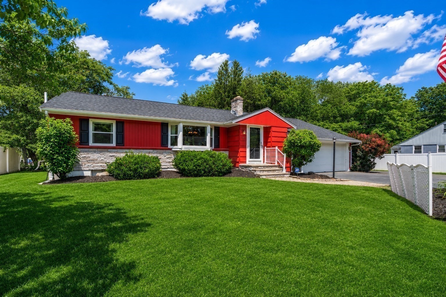 11 Sunset Dr, Easton, MA 02334