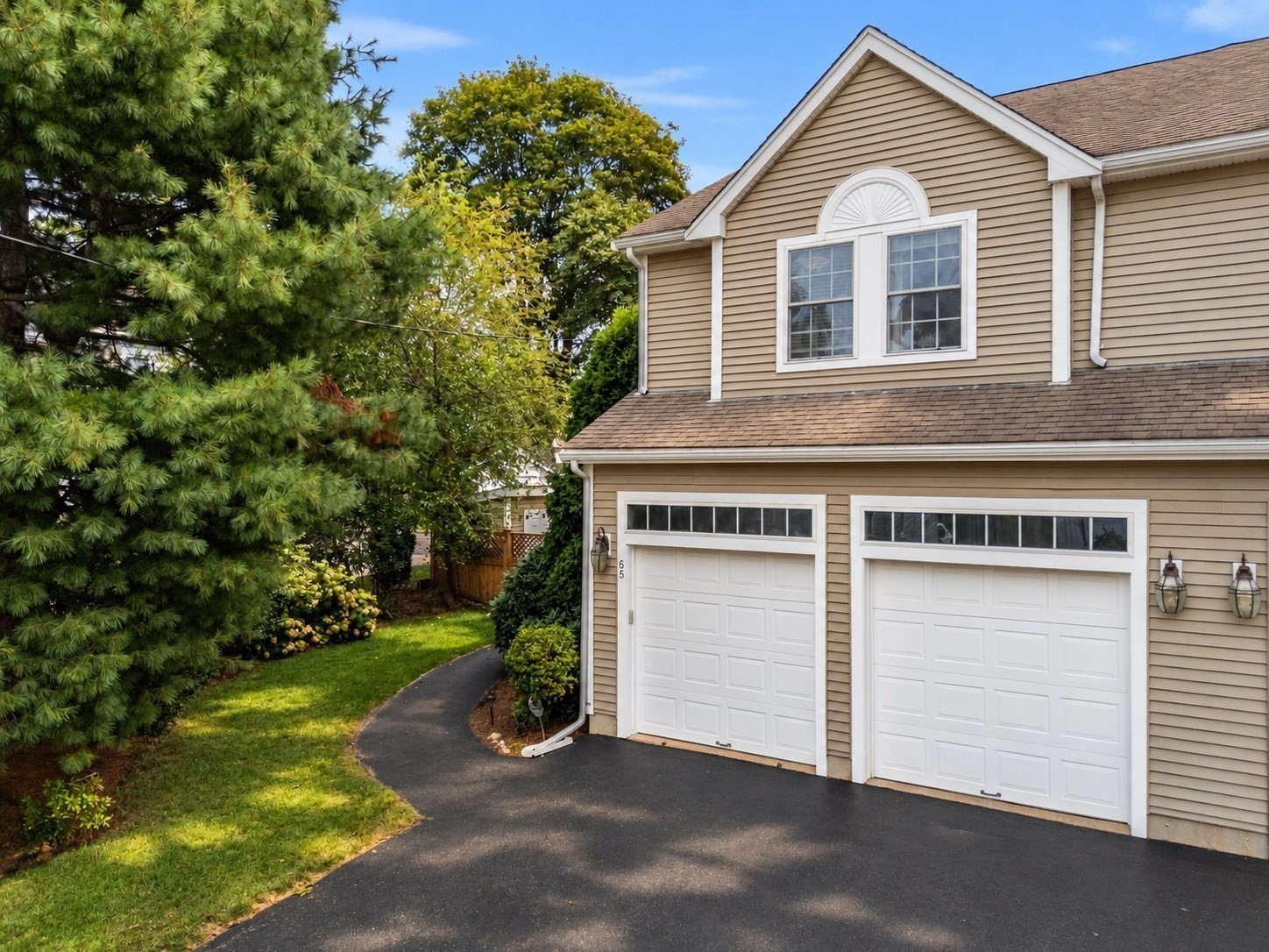 65 Crescent Rd Unit 65, Needham, MA 02494