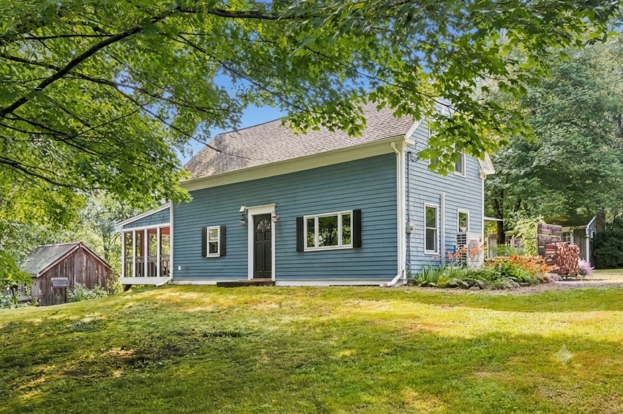 17 Spring Hill Rd, Newbury, MA 01922