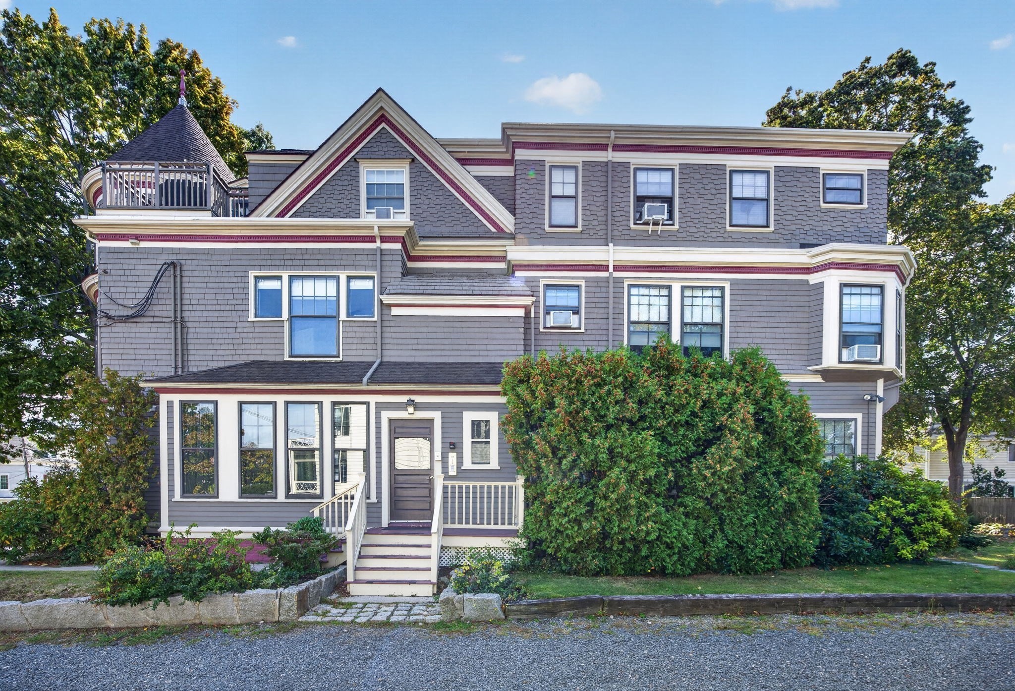 254 Lafayette St Unit 2F, Salem, MA 01970