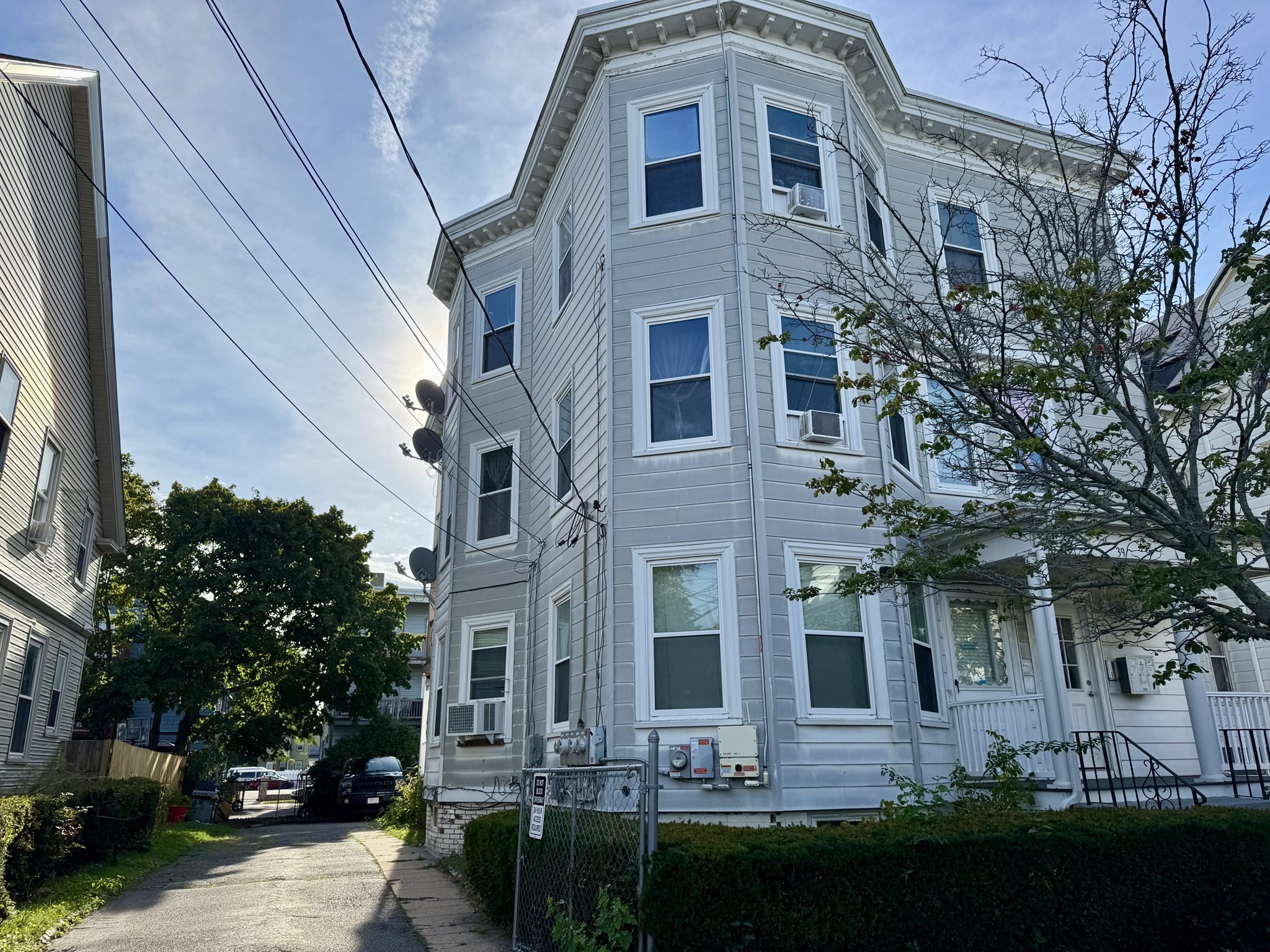 39 Orchard Street, Lynn, MA 01905