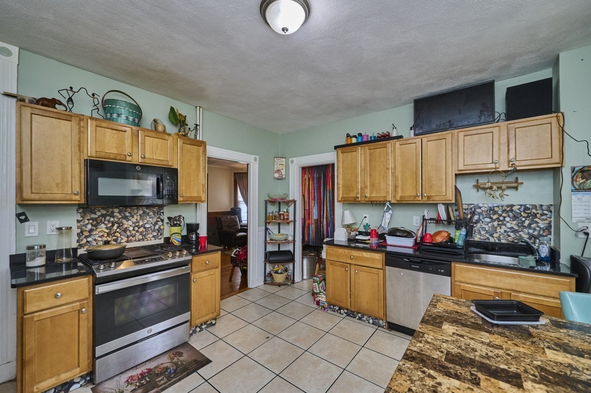 11 Wolcott Street, Dorchester, Boston, MA 02121 - Image 8