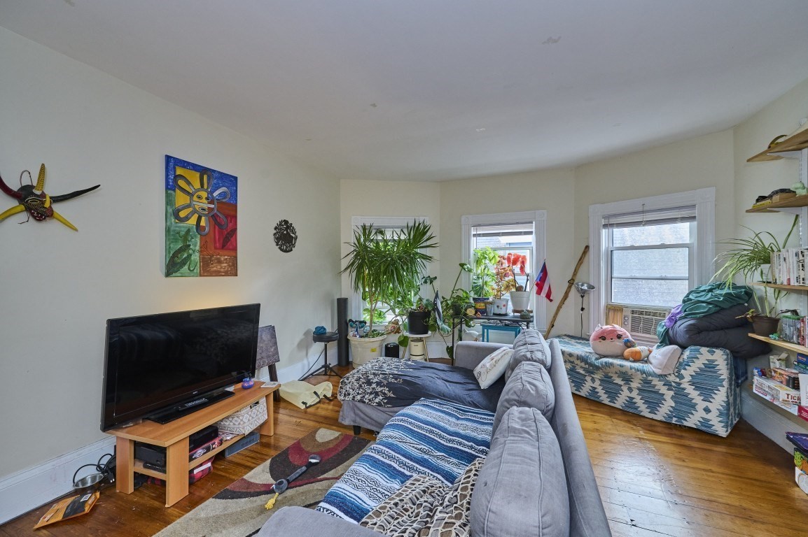 11 Wolcott Street, Dorchester, Boston, MA 02121 - Image 9
