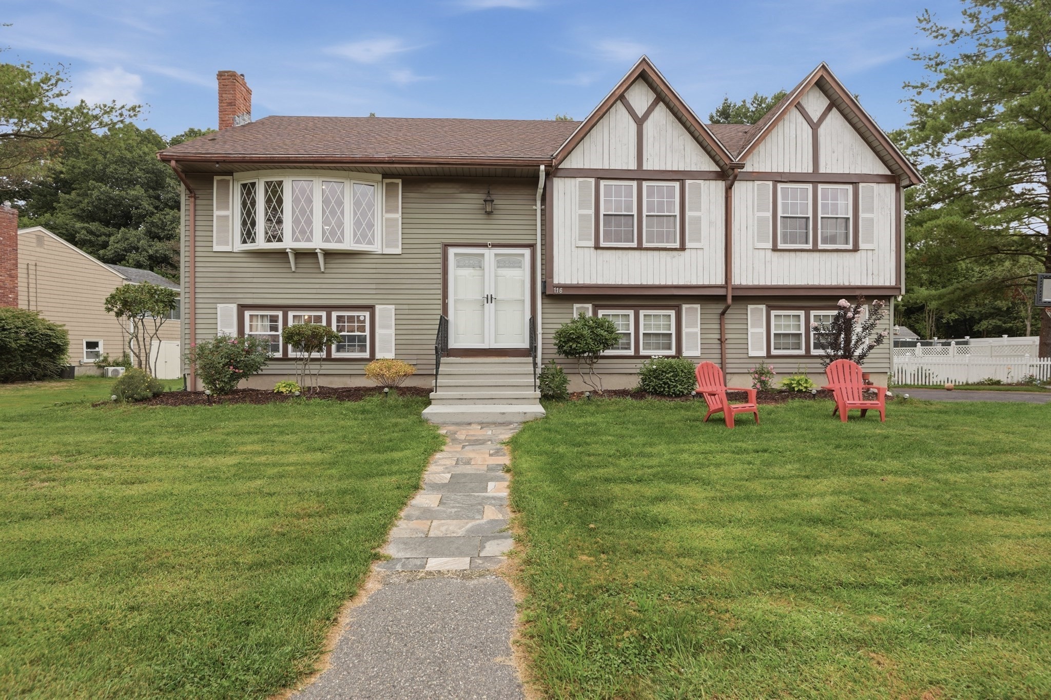 116 Kensington St, Braintree, MA 02184