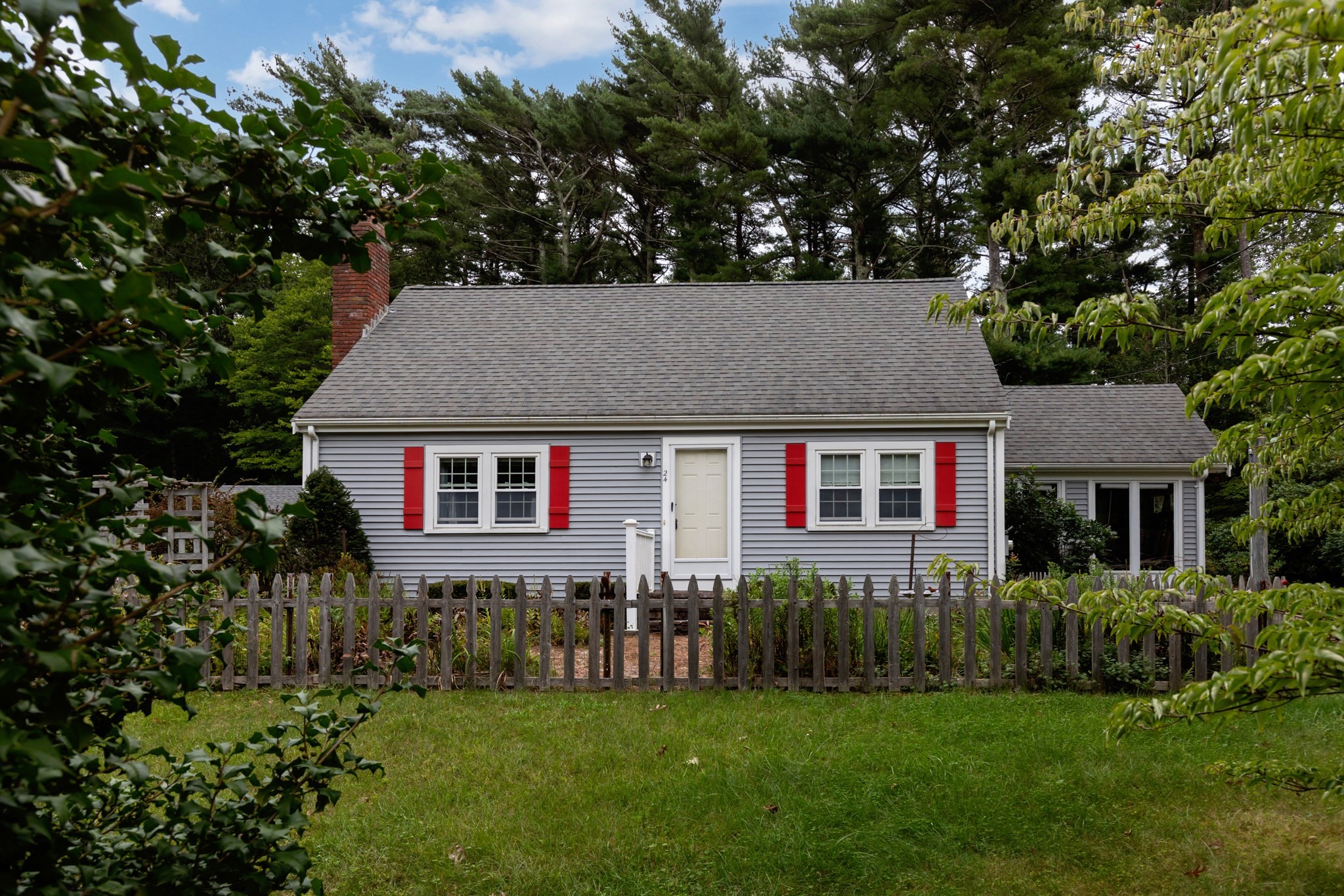 24 Fresh Pond Cir, Plymouth, MA 02360