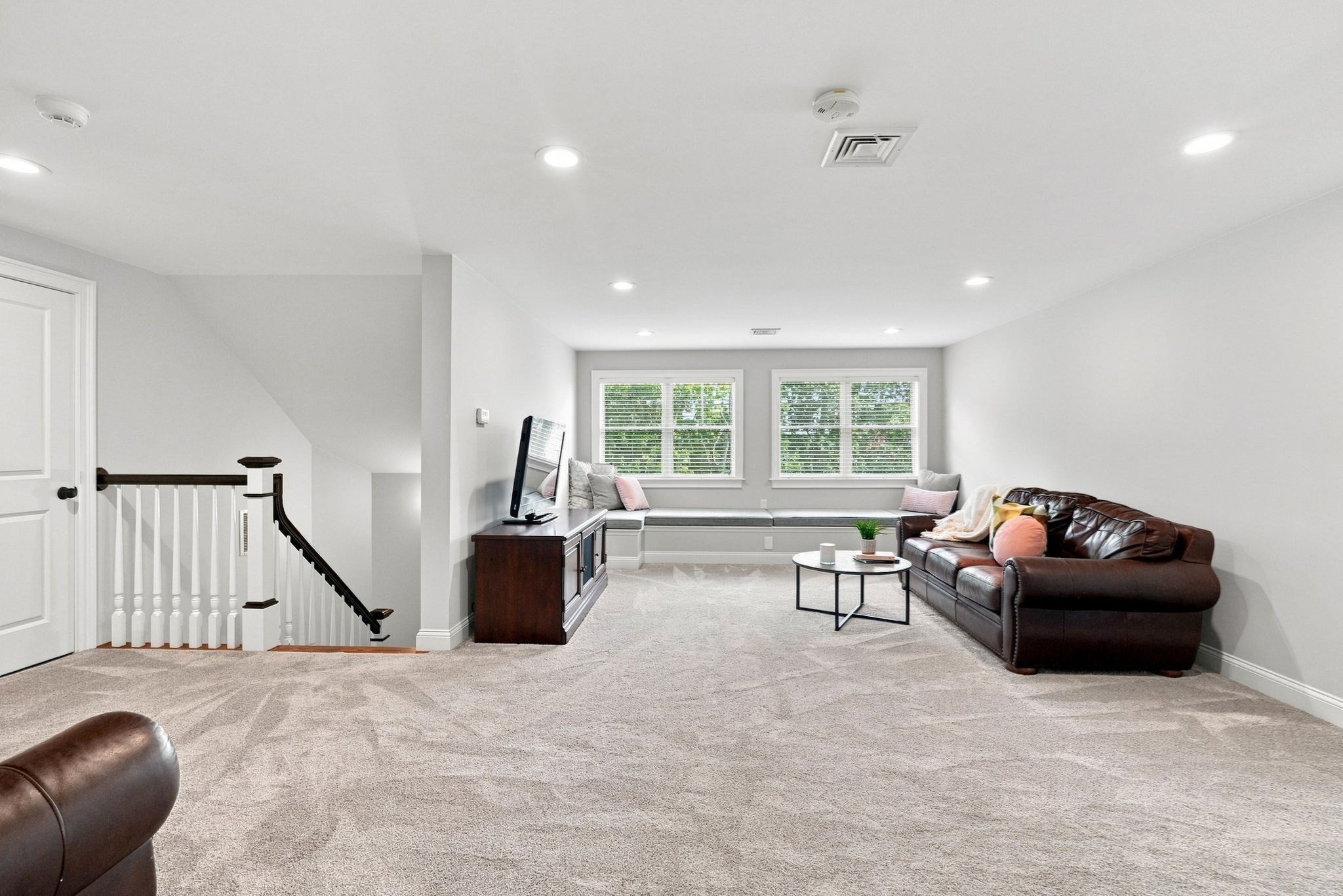 55 Rockwood Ln, Needham, MA 02492 - Image 31