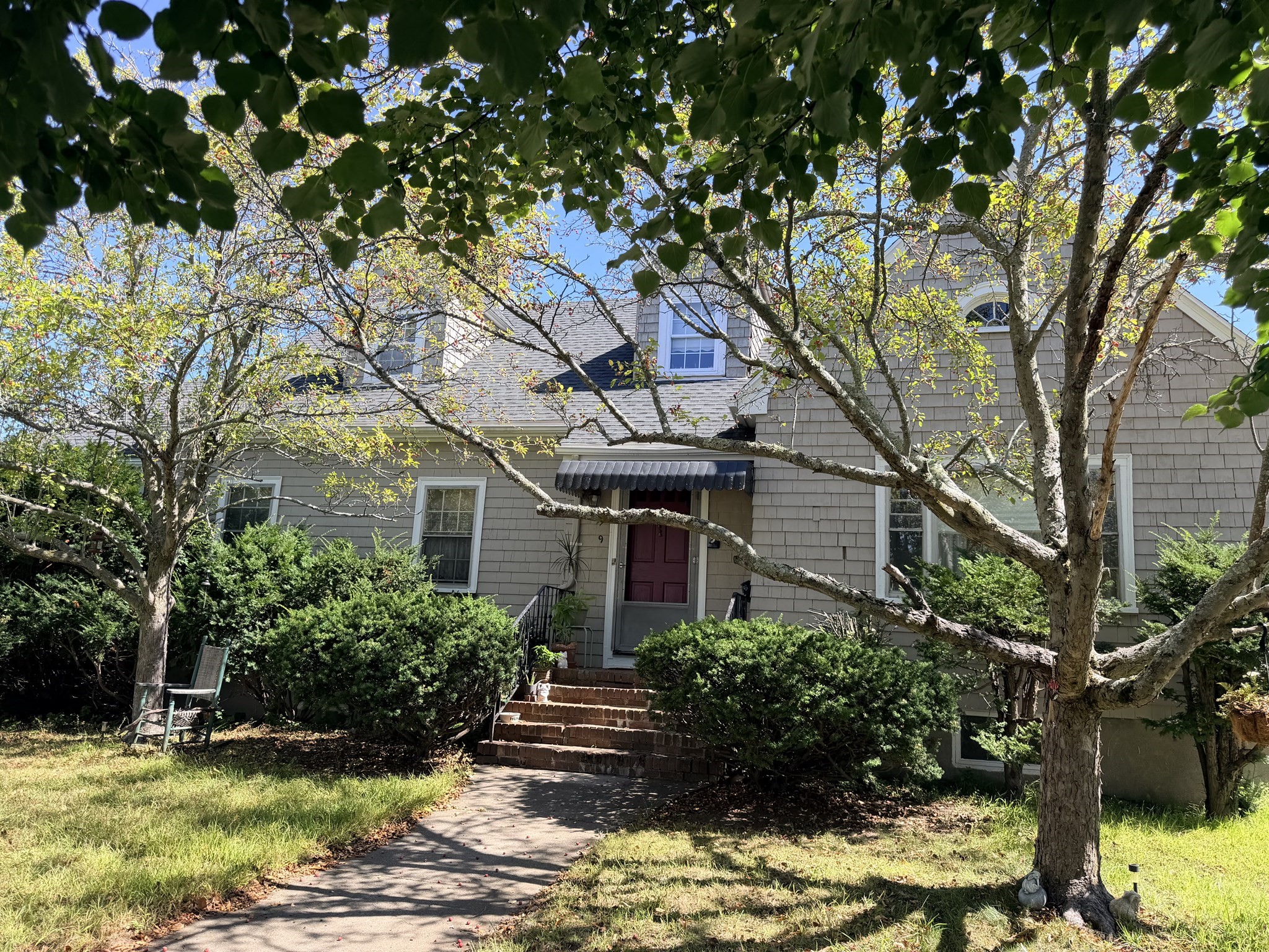 9 Sprague St, Peabody, MA 01960