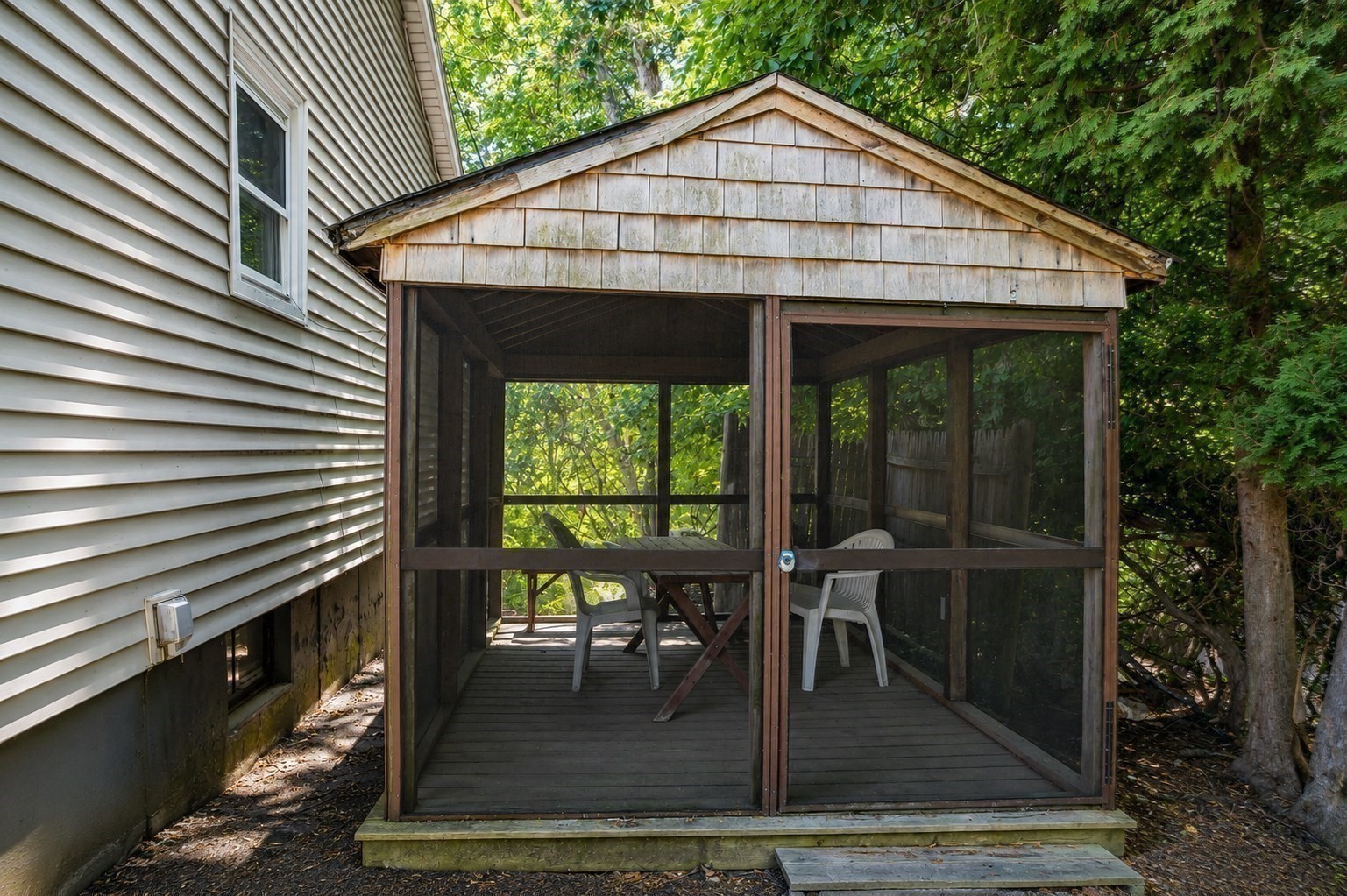 113 Halley Rd, Lowell, MA 01854 - Image 25