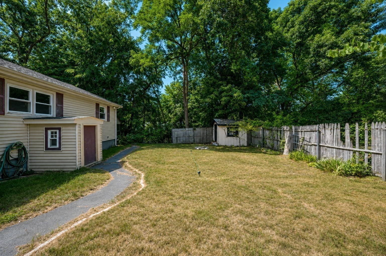 113 Halley Rd, Lowell, MA 01854 - Image 31