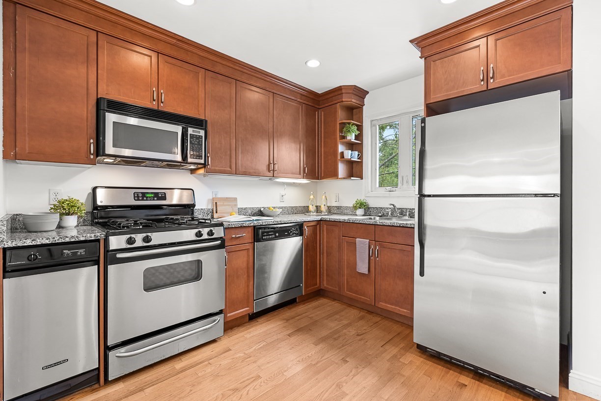37 Pond St Unit 1, Waltham, MA 02451 - Image 8