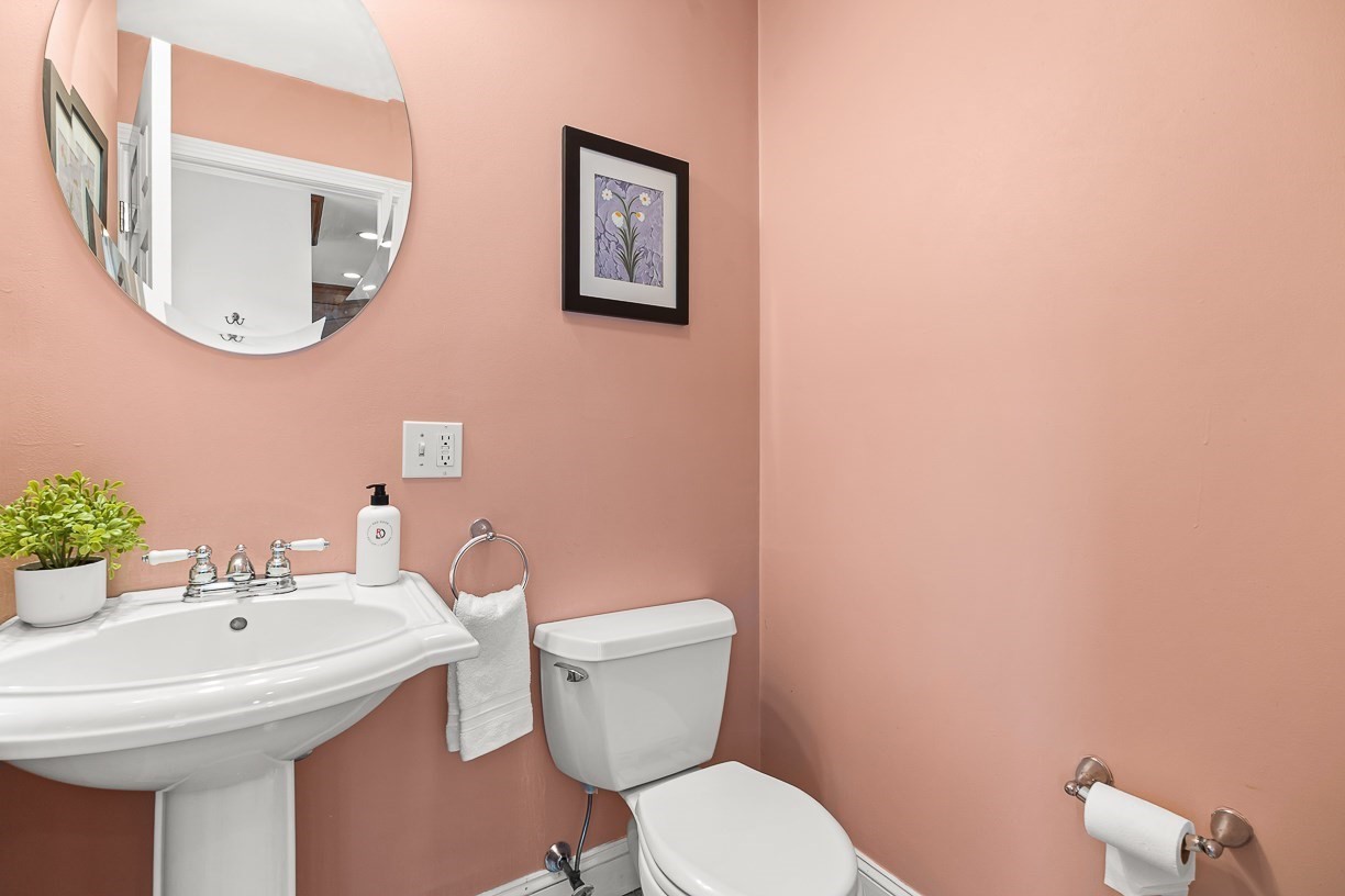 37 Pond St Unit 1, Waltham, MA 02451 - Image 9