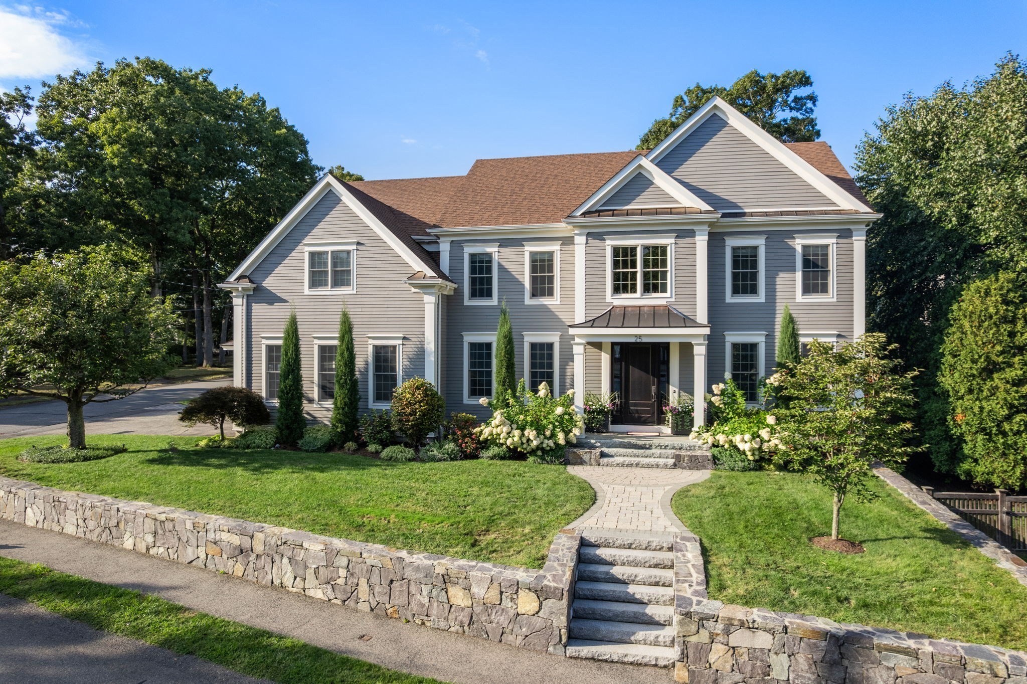 25 Arch St, Needham, MA 02492