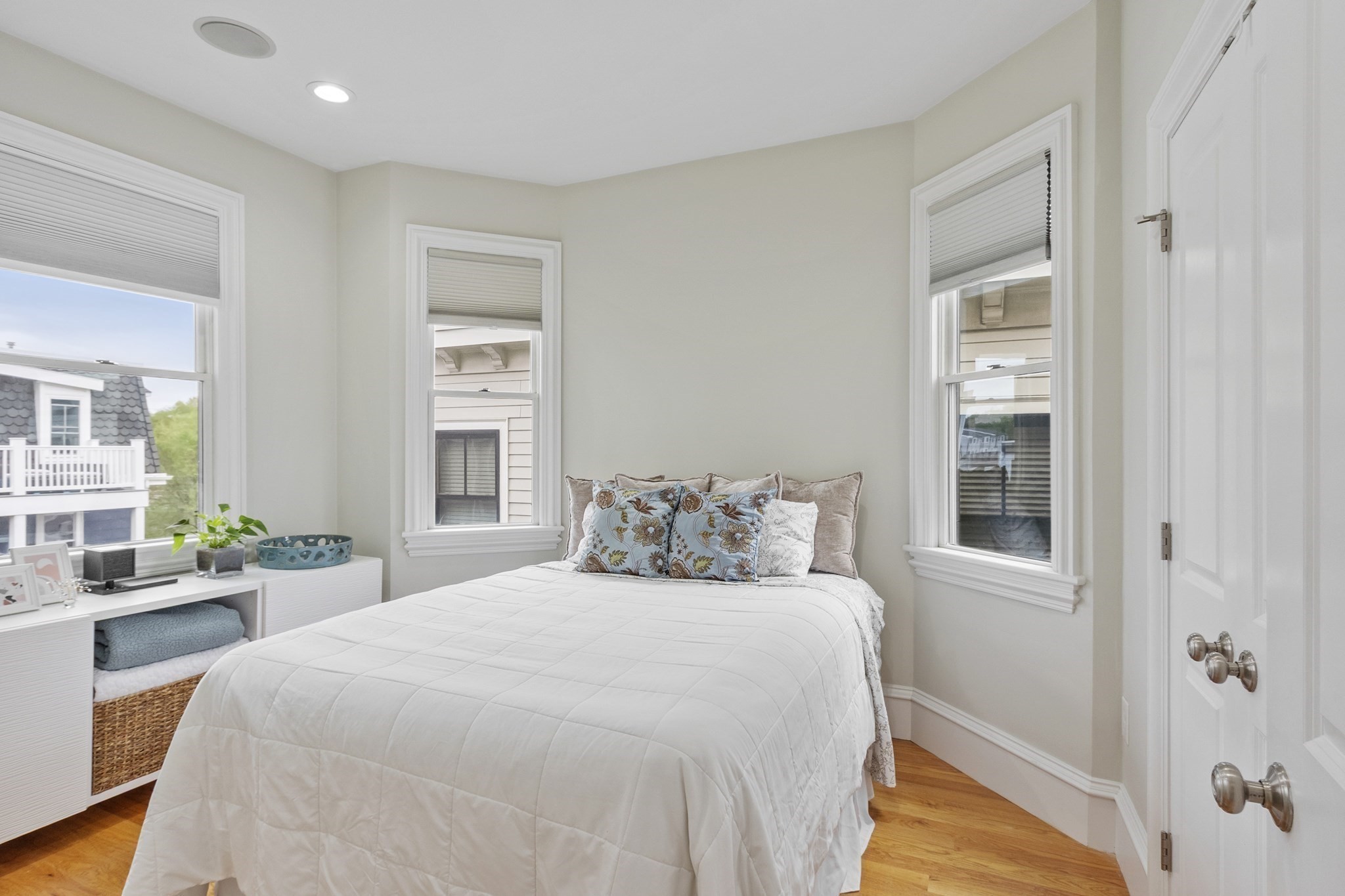 15 Howell St Unit 3, Dorchester, Boston, MA 02125 - Image 19