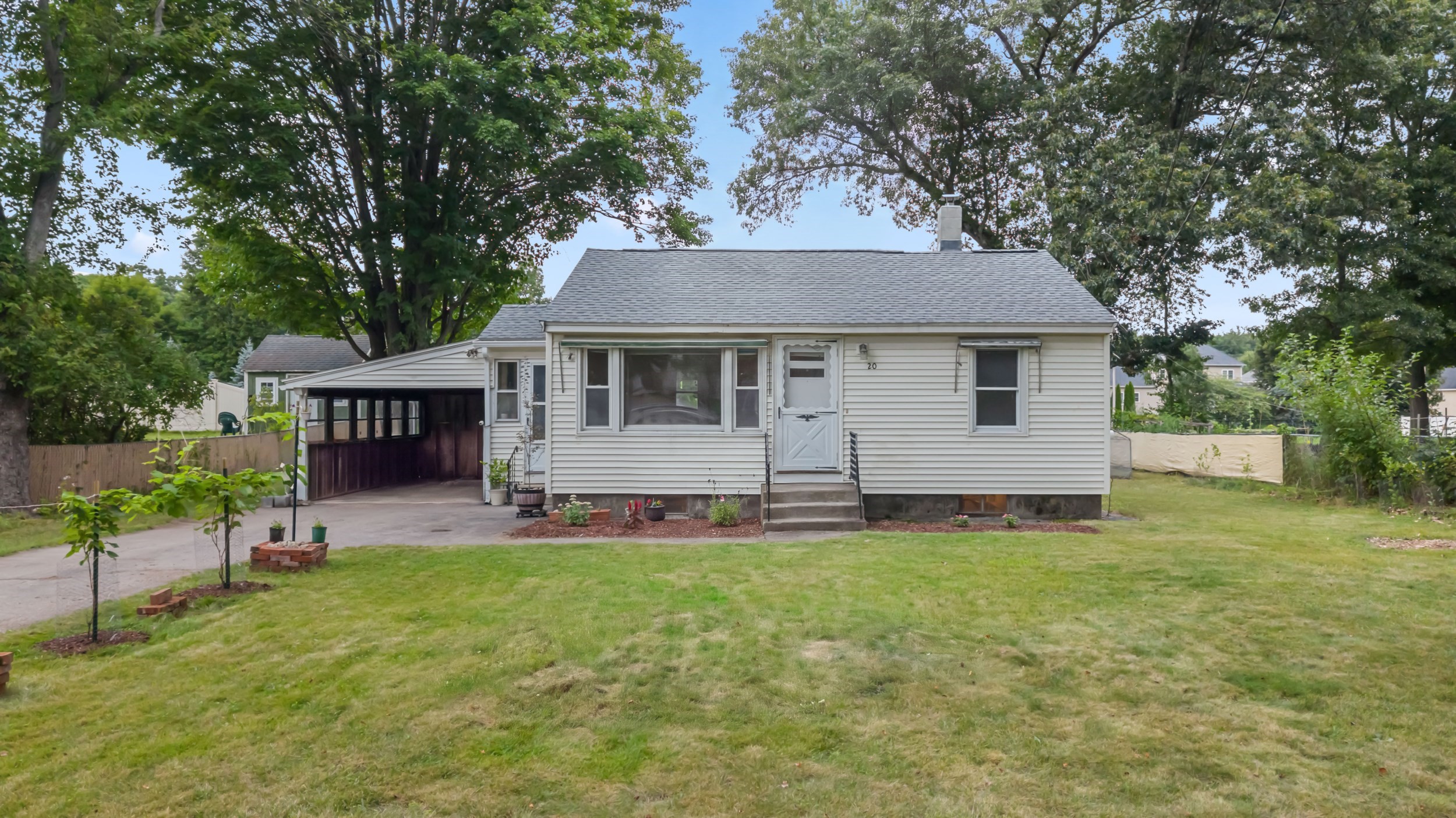 20 Overlook Ave, Shrewsbury, MA 01545