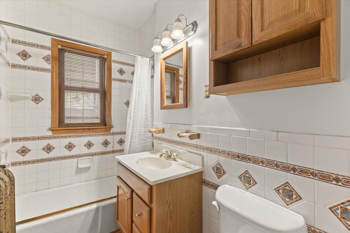 15 Whitten St, Dorchester, Boston, MA 02122 - Image 32