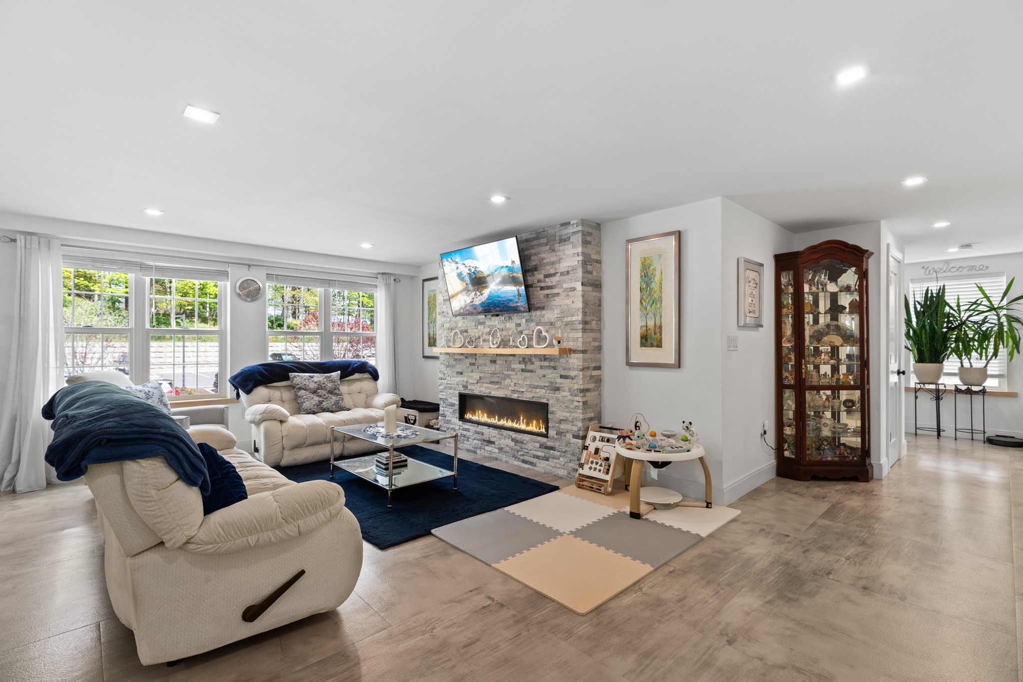 2253 Washington Unit 1, Canton, MA 02021