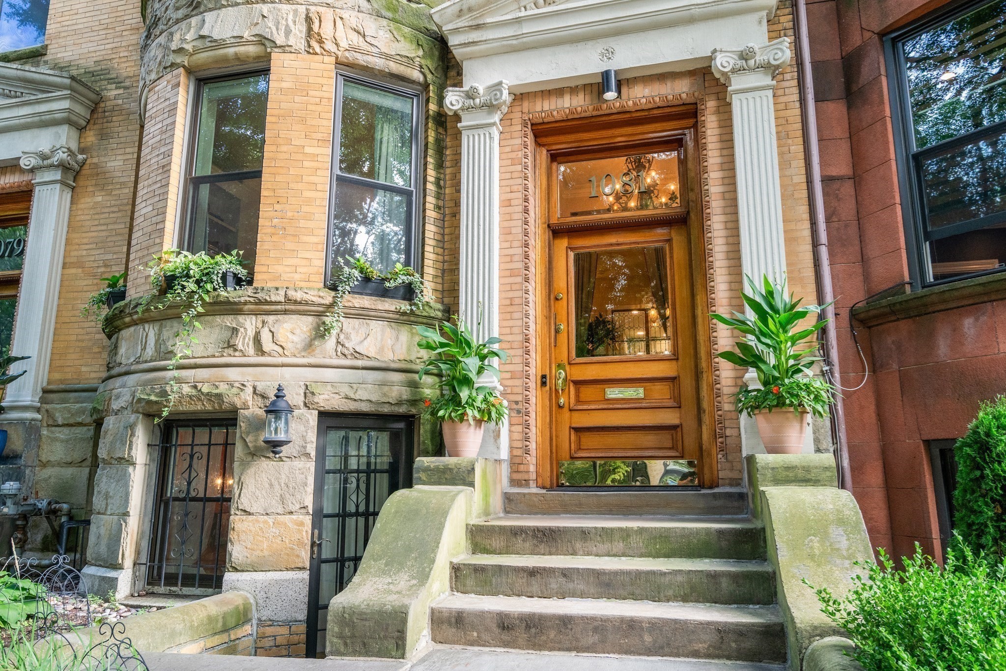 1081 Beacon Unit 8, Brookline, MA 02446