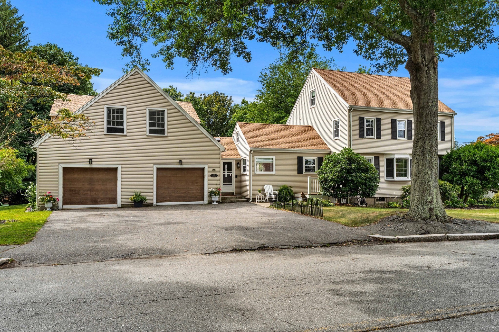 90 Village St., Marblehead, MA 01945