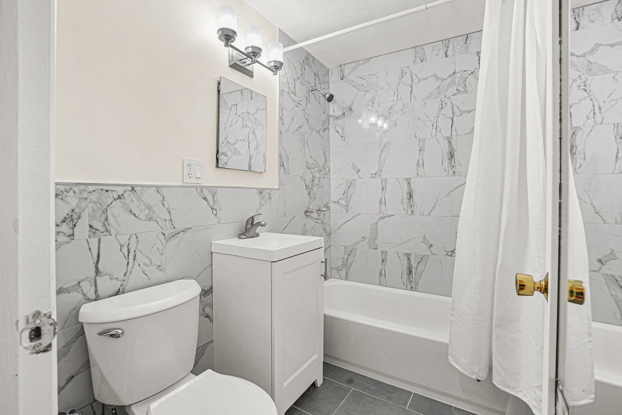 32 Whites Ave. Unit D13, Watertown, MA 02472 - Image 6