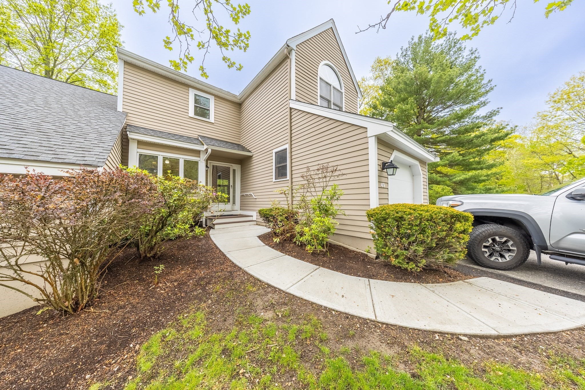 49 Bishops Forest Dr Unit 49, Waltham, MA 02452