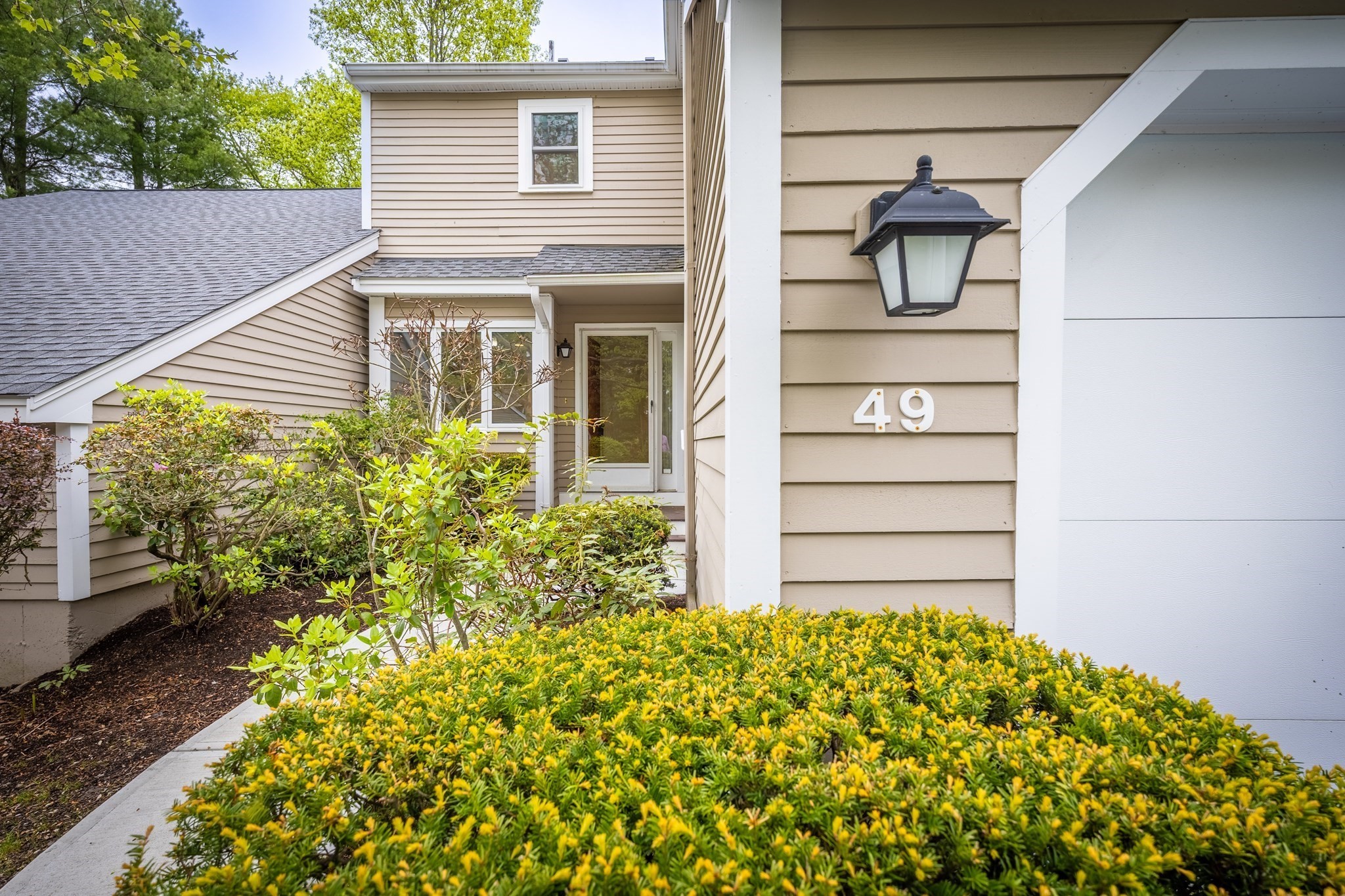 49 Bishops Forest Dr Unit 49, Waltham, MA 02452 - Image 2