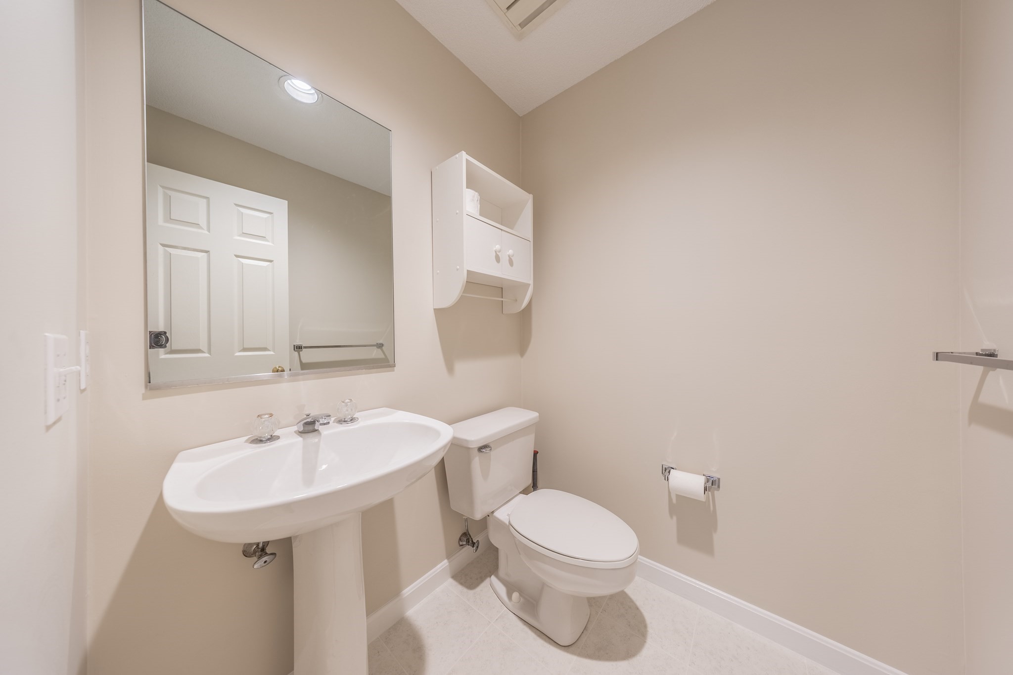 49 Bishops Forest Dr Unit 49, Waltham, MA 02452 - Image 19