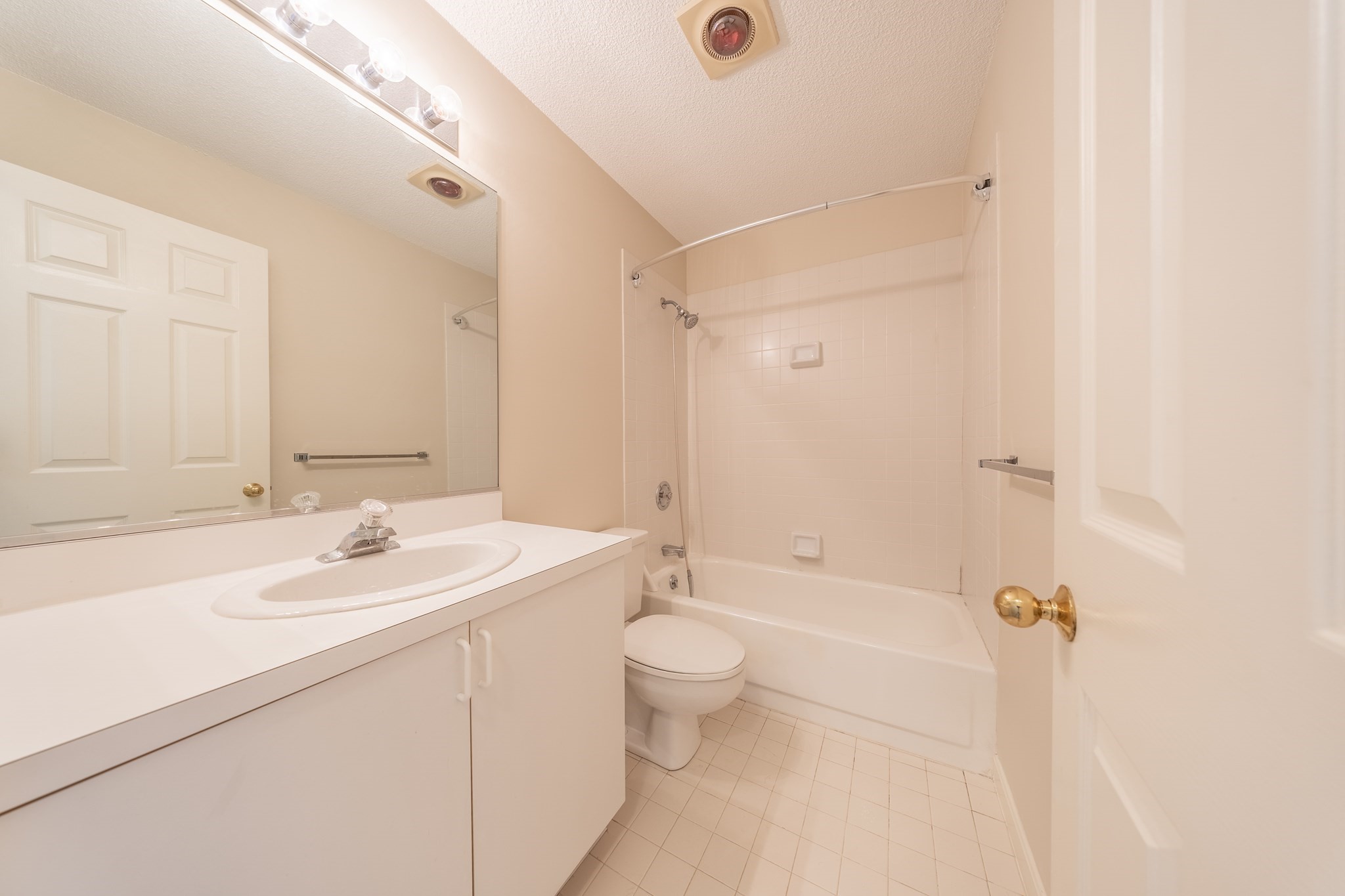 49 Bishops Forest Dr Unit 49, Waltham, MA 02452 - Image 21
