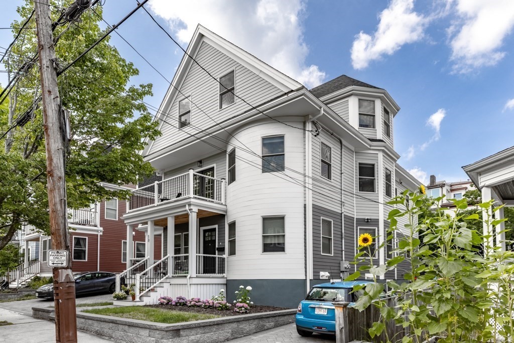 13 Grand View Avenue Unit 2, Somerville, MA 02143