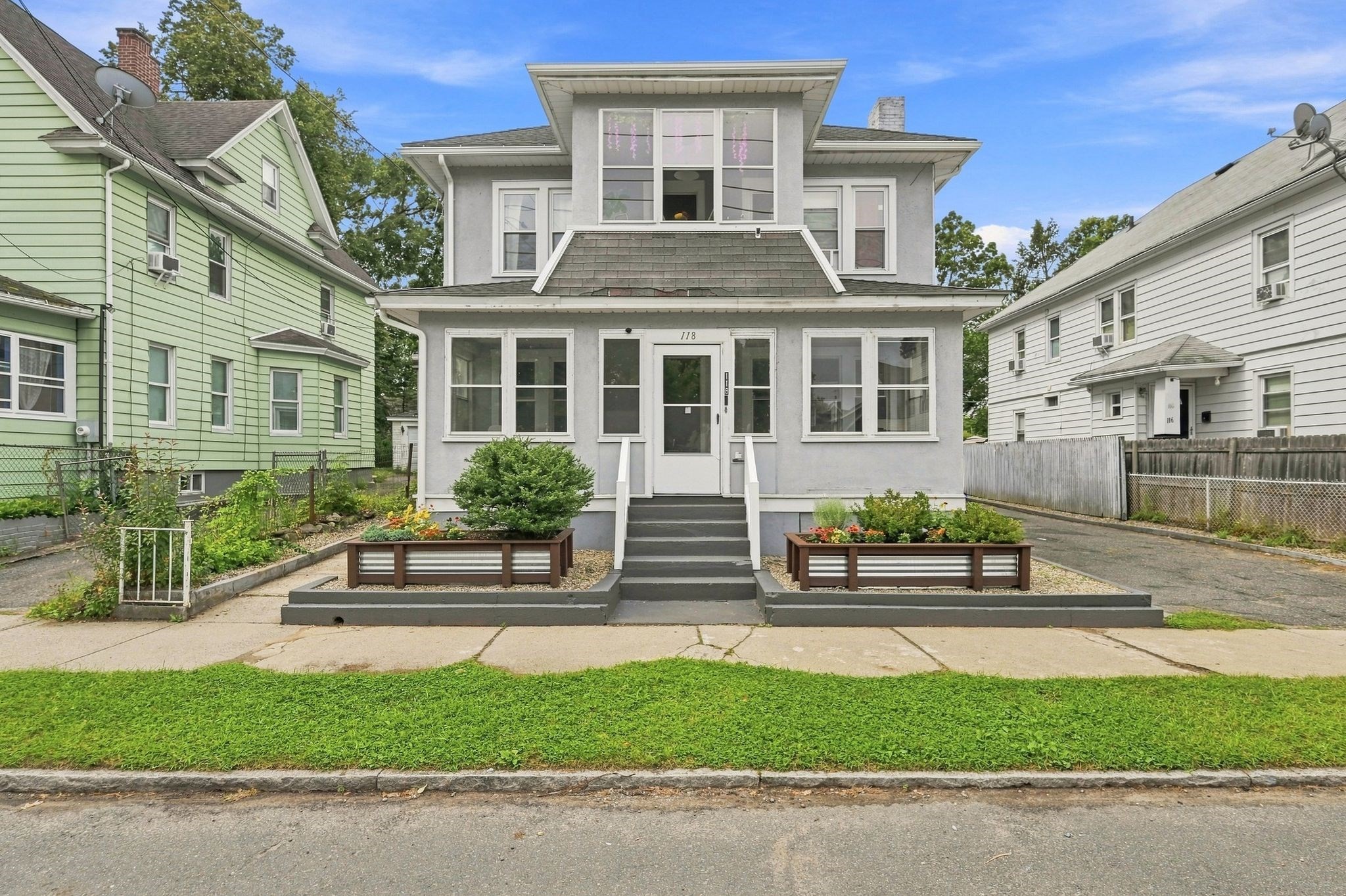 118 Commonwealth Ave, Springfield, MA 01108