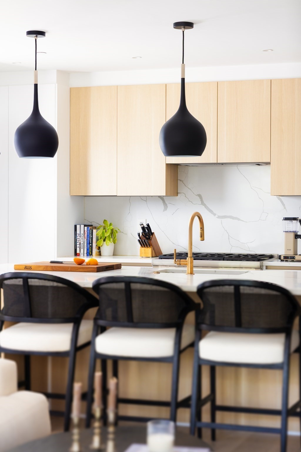 322 Bunker Hill St Unit 2, Charlestown, Boston, MA 02129