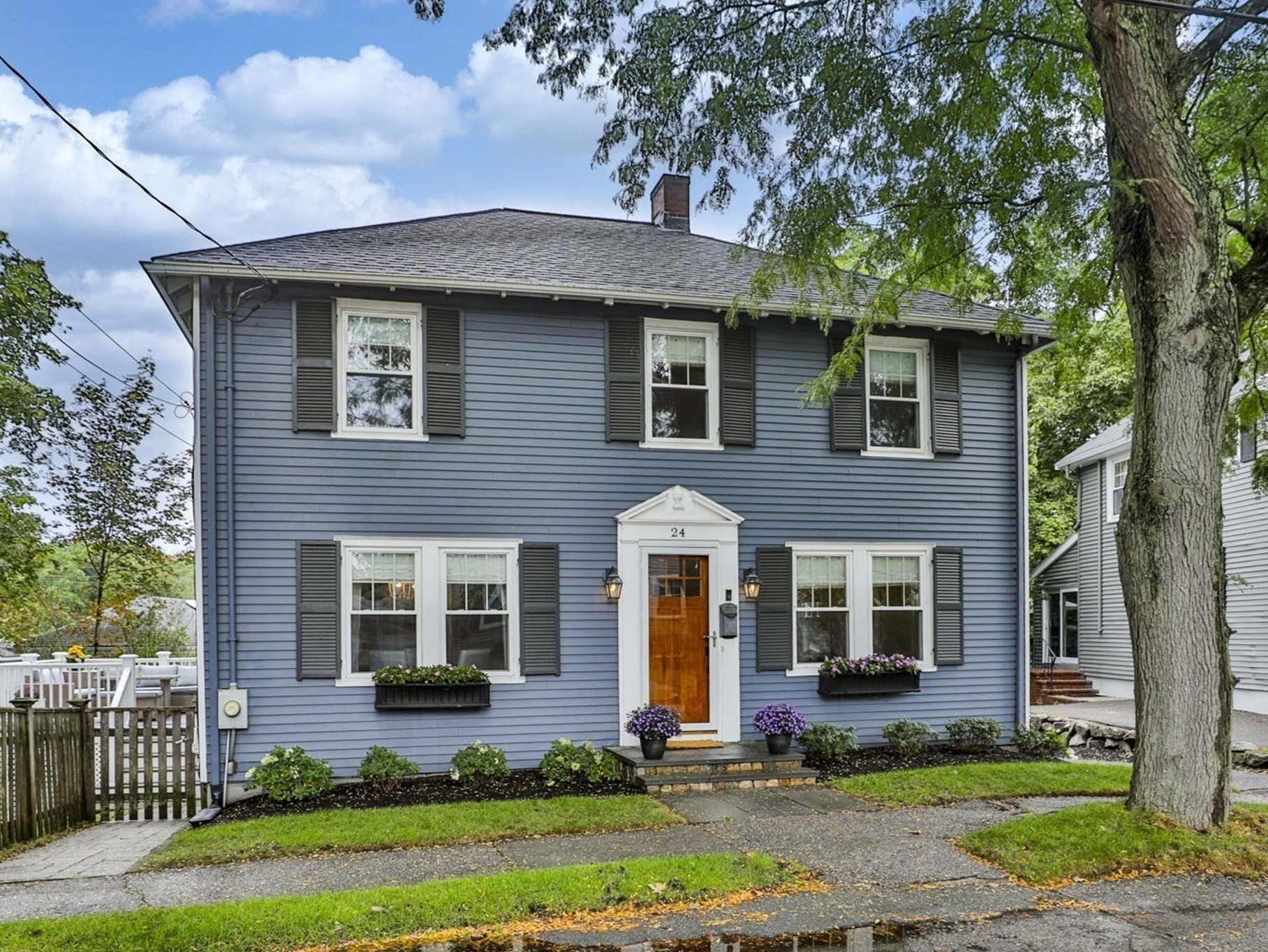 24 Brae Burn Rd, Milton, MA 02186