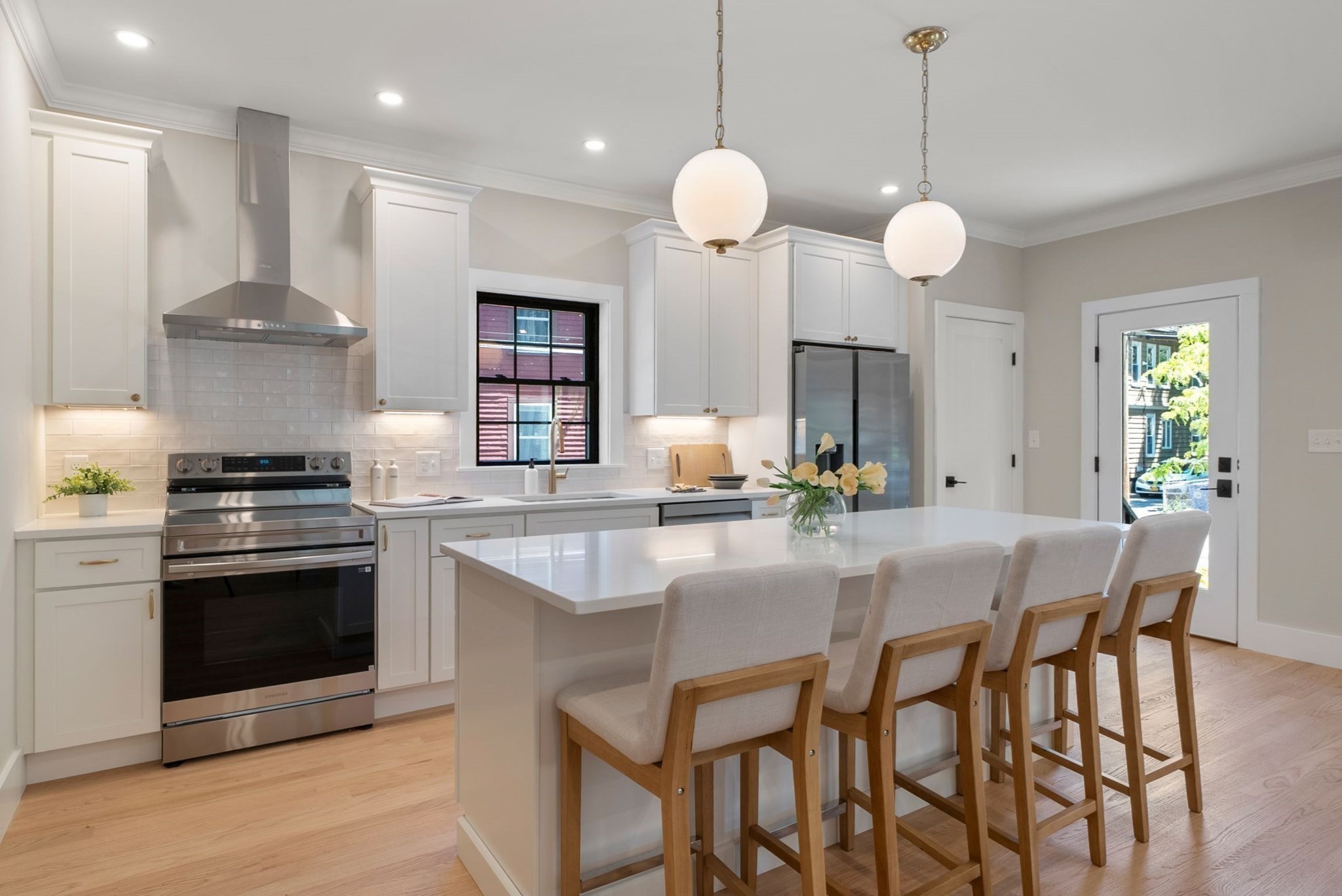 52 Lewis Ave Unit 52, Arlington, MA 02474