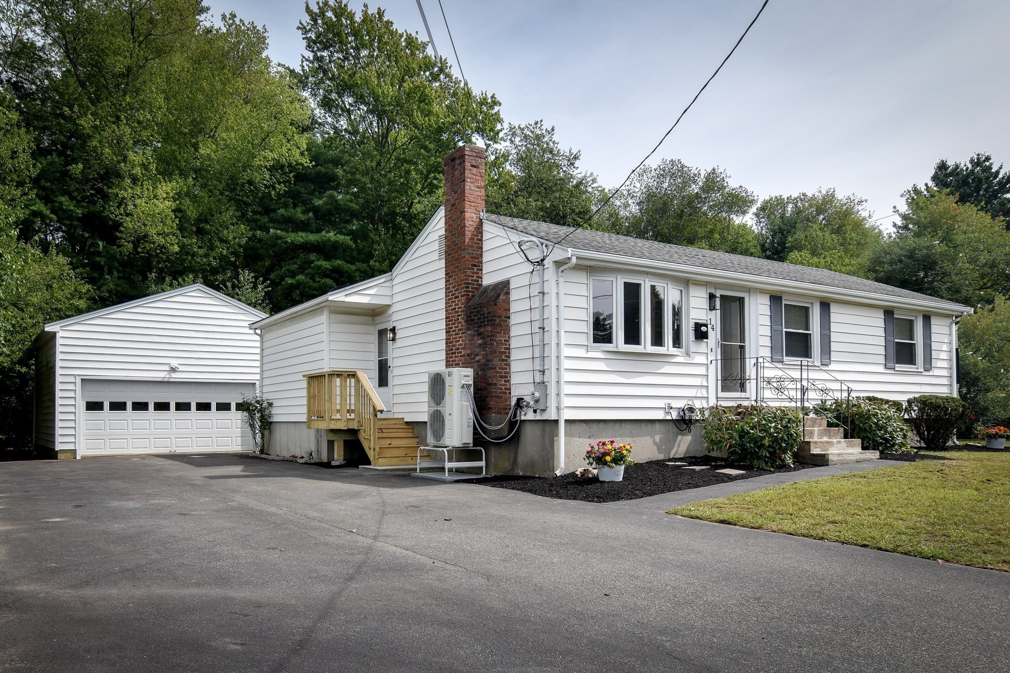 14 French Road, Holbrook, MA 02343