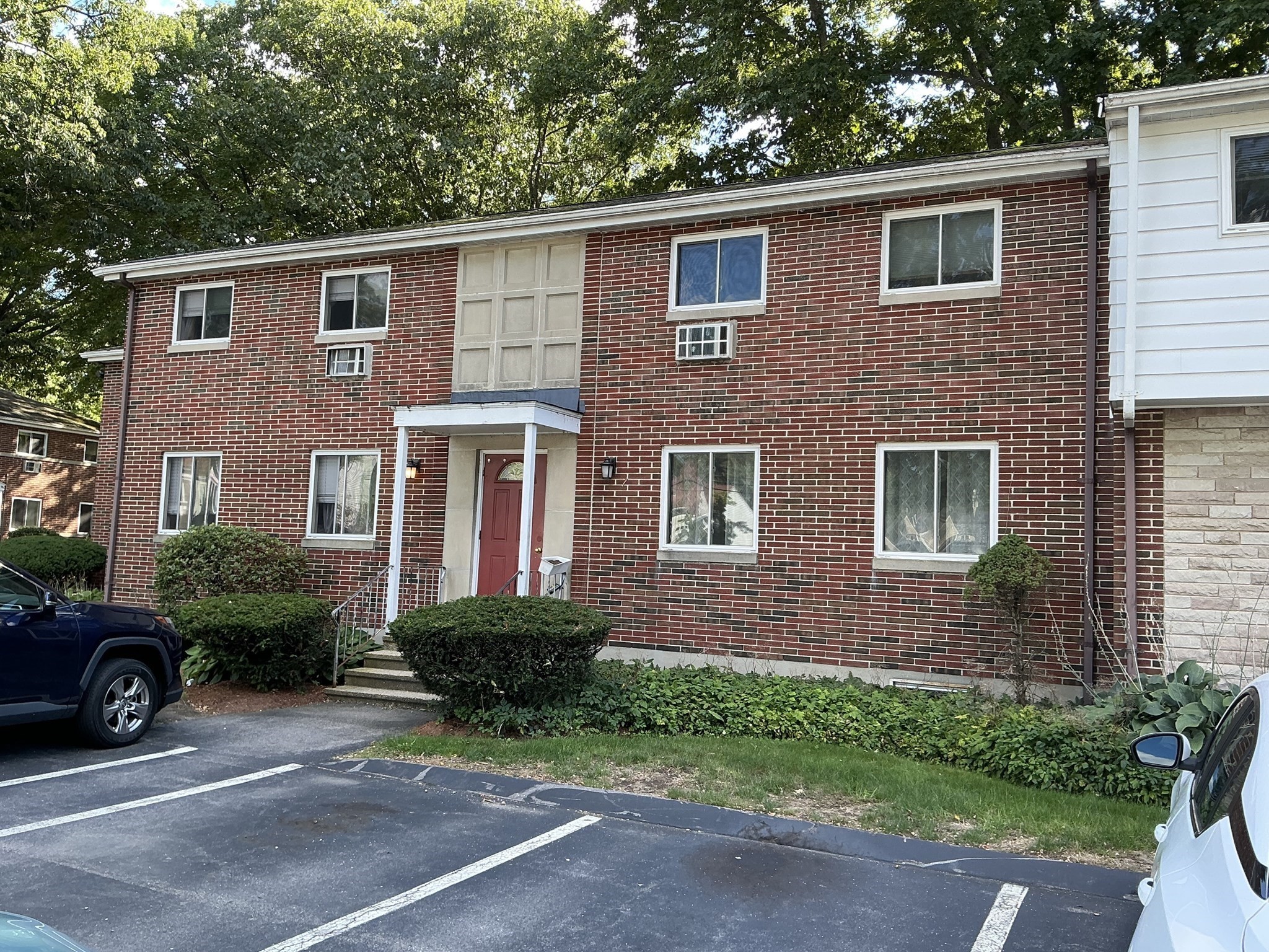 7 Wilson Dr Unit 7, Framingham, MA 01702