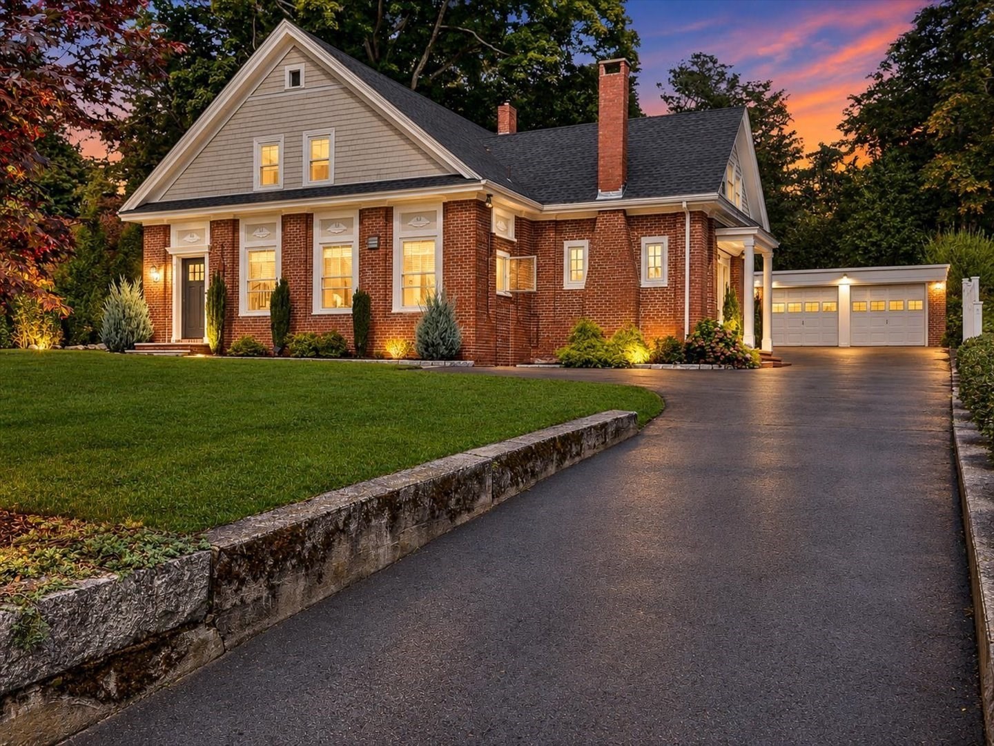 30 Hale St, Beverly, MA 01915