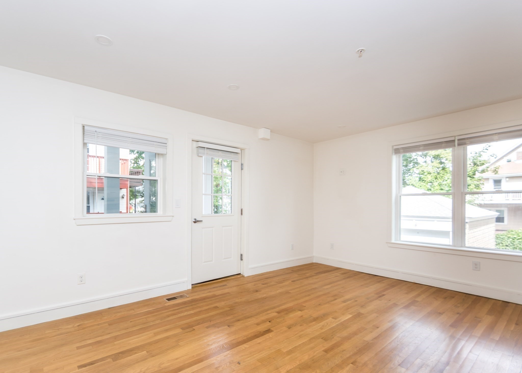 92 Brown Street Unit 1, Waltham, MA 02453 - Image 3