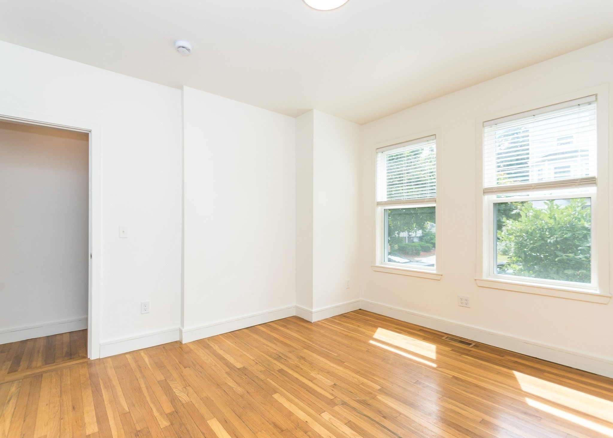 92 Brown Street Unit 1, Waltham, MA 02453 - Image 6