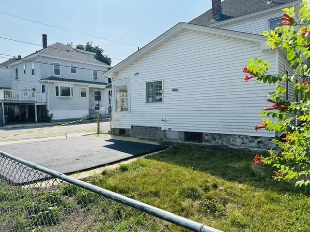159 Ludlam St, Lowell, MA 01850 - Image 23